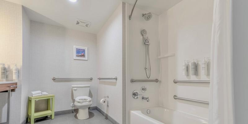 room_74c2bfc0-85da-486e-9414-8cf4fbd9a301.jpg