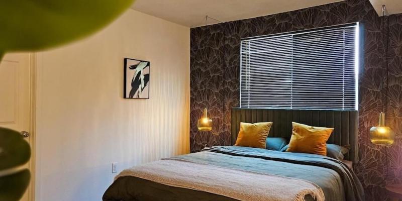 room_7f0b2eb2-c60e-470d-ab6d-aa6c8847c4c8.jpg