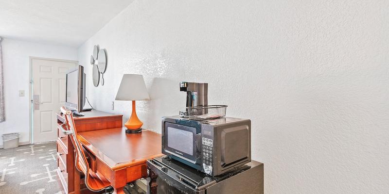 room_6fb4a747-80ad-47ab-b8a2-5884366b3f96.jpg