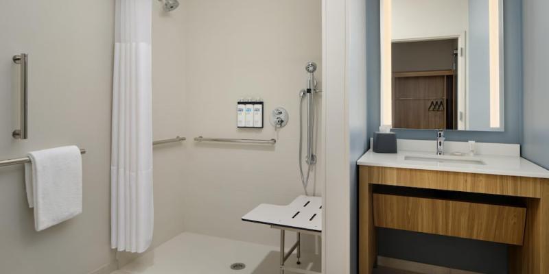 room_37eb8973-8d2f-4db0-92b4-110f08be17aa.jpg