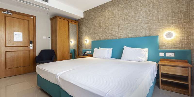 room_c34ad3ab-c855-4b88-95e5-6a6f3e3a2c8f.jpg