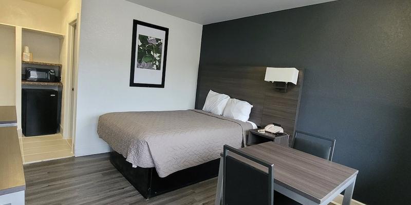 room_b5e614dc-e684-4a8d-8545-c7647148d470.jpg