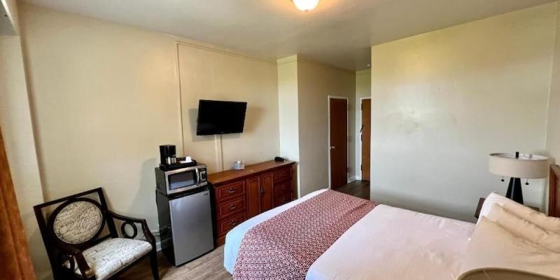 room_e2dd4c8e-9c8f-4561-a79e-a5400c5aba87.jpg