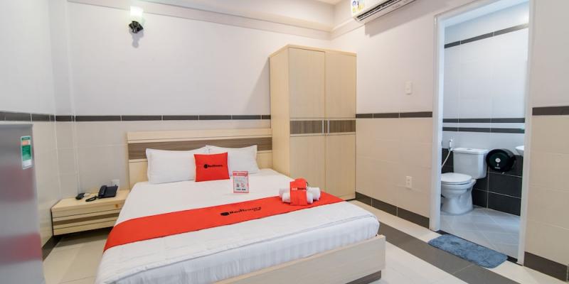 room_90ea20ea-4e2e-48e4-ba5c-146f9d9cd6c6.jpg