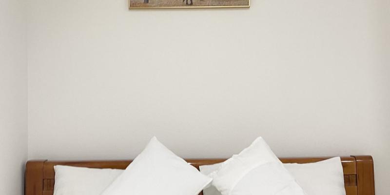room_2e8b5feb-bde1-404d-9c9a-18d07d8b2ab4.jpg