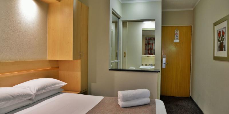 room_0b4dd038-dae1-469c-beaa-a035145bcbbd.jpg