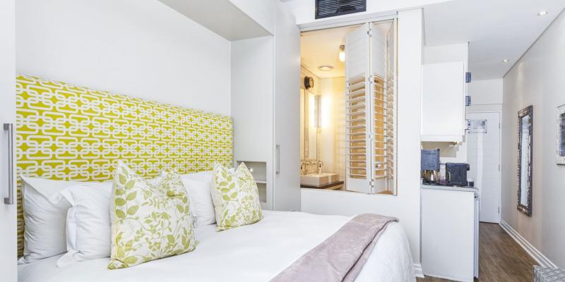 room_28eb2c30-e90e-43cc-bd63-e65ec6d03759.jpg