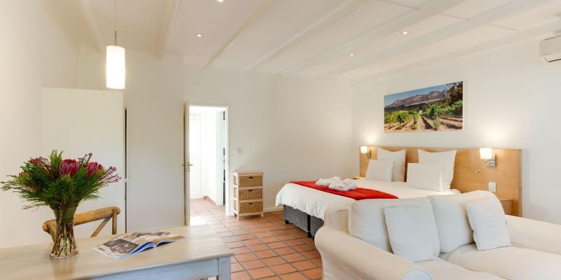 room_b69c55fd-ee4e-44e5-8778-d47f76e4978e.jpg