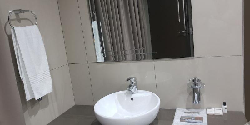 room_747cb33f-e020-4bb5-8d6b-04d40e79f3f7.jpg