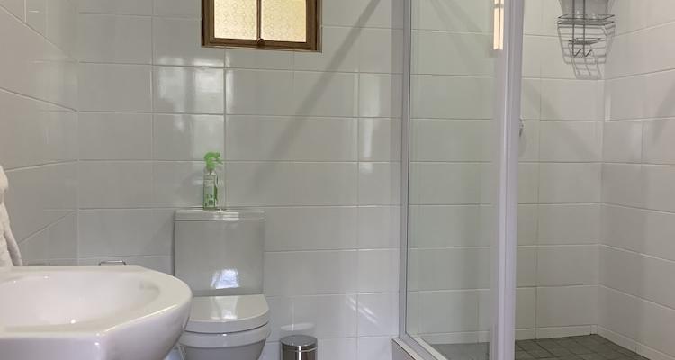 room_18e1eb8e-c0cc-4849-85b7-6b7e1edd722c.jpg