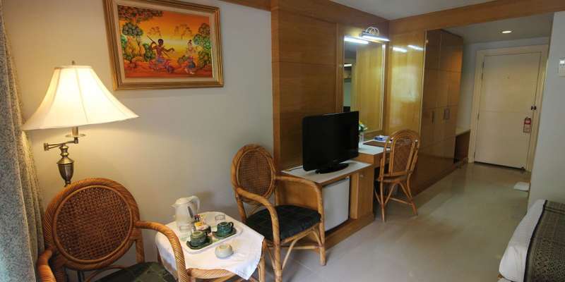room_24bd22e5-3ce0-401e-ba06-52ba8643203c.jpg