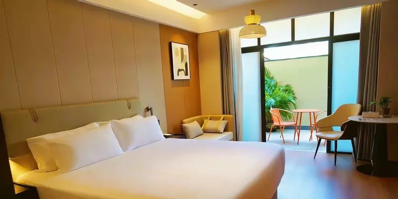 room_11fa08fa-eed4-44f3-94fd-15eeebca19d6