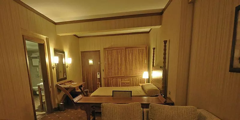 room_9c4980ab-a613-4292-9afc-60f041cbbe2a