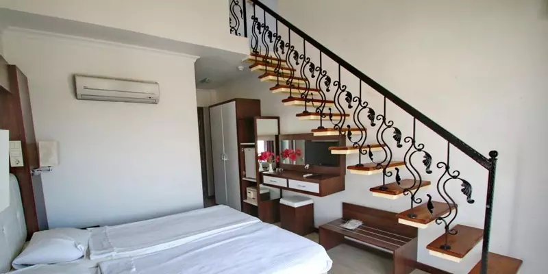 room_a8c0396c-ead4-4683-b23d-5c99a6a7c1c3