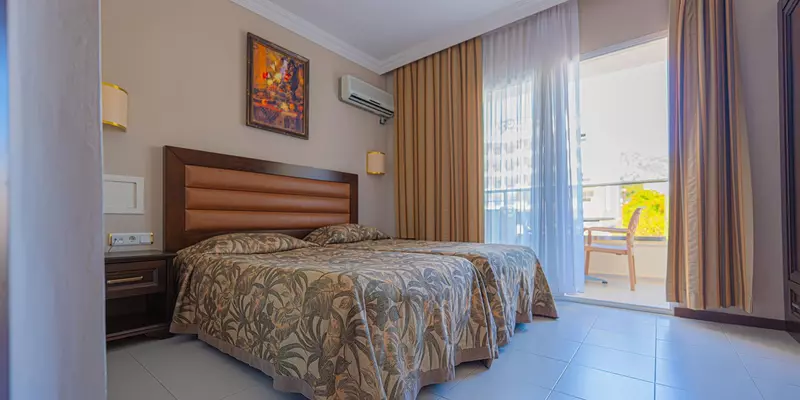 room_37c5f37e-9b55-42bd-afac-7dd94518086f.jpg