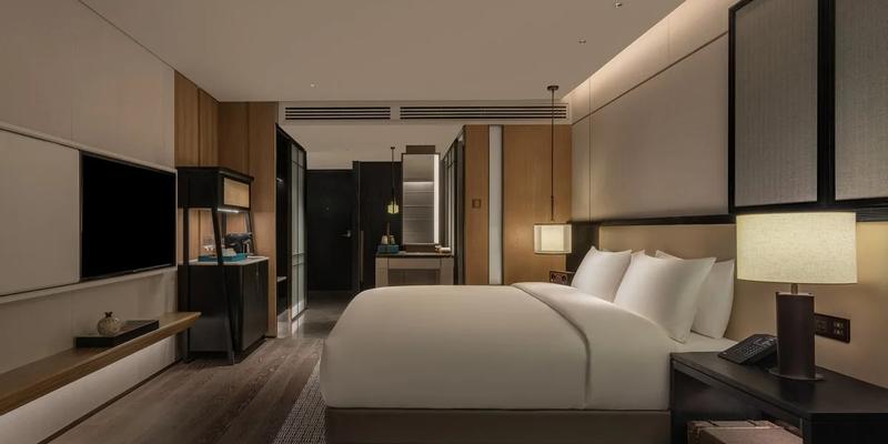 room_e6c2cc65-bcc6-4f5e-a978-7d219e49e0af