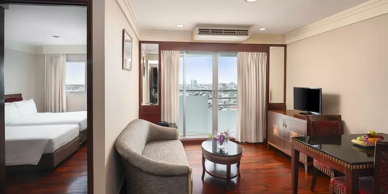 room_7ab6de99-66ed-4adb-95c7-42995fafcb76