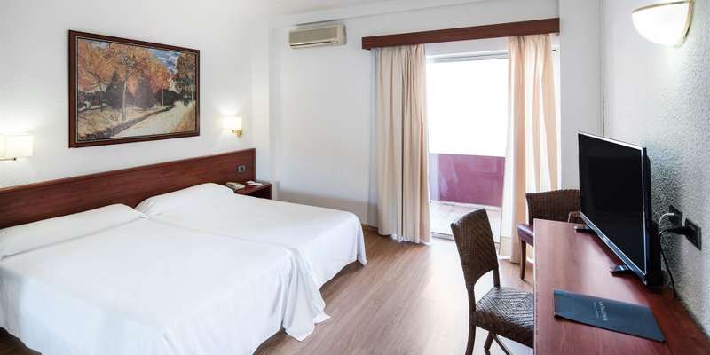 room_c778d4e0-1b3e-4a98-b9fe-d466493dd6c0.jpg