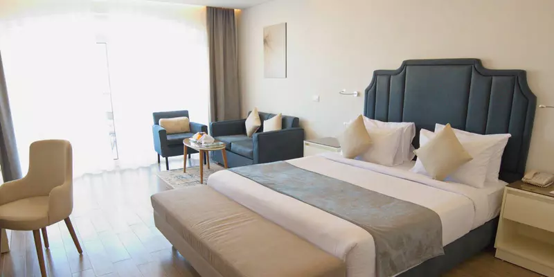 room_db9590c4-ddb3-44ee-891a-cb75f3be381a