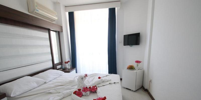 room_2c70ee11-5e20-4e92-9b47-0a01f121511f