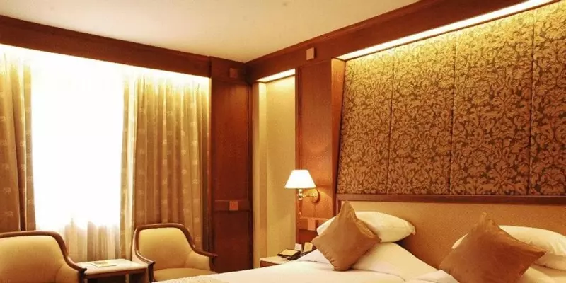 room_7ee00122-af1e-4ee0-b10a-7f71244d1877.jpg