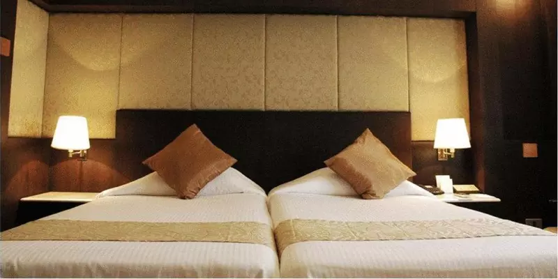 room_c944e4f4-979d-4bf2-bef4-d9c505dbc3be.jpg