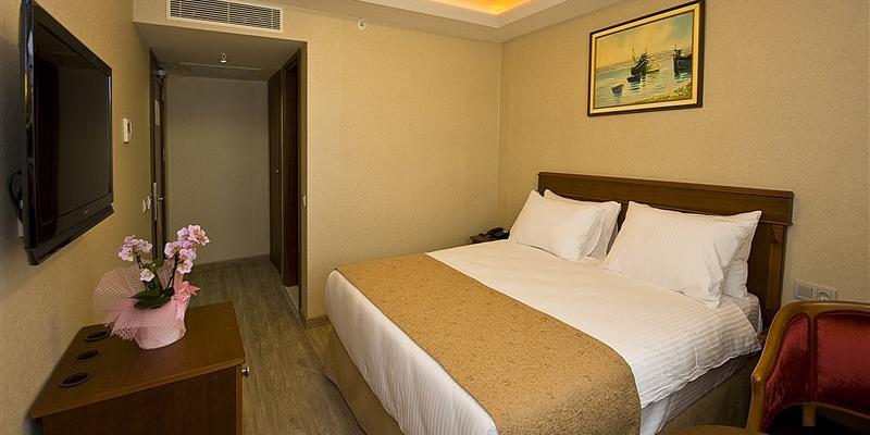 room_21473206-df4e-40cd-8f41-d5cafb953034