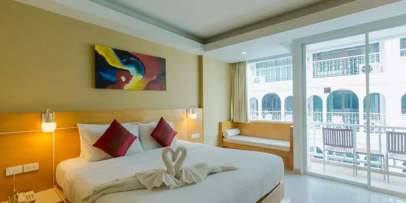 room_8c1a5cf0-d6c4-423e-b8da-45920fdcdd51.jpg