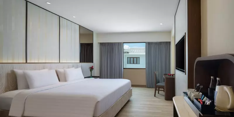 room_6e94ec5b-dfc4-4f74-acd0-dcc5de6b3e2a.jpg