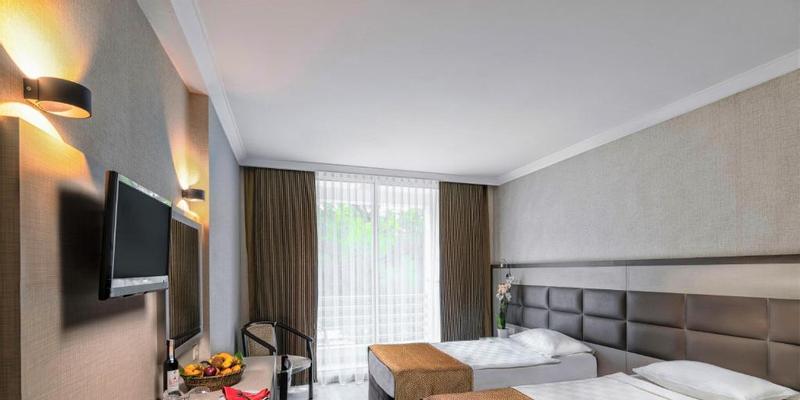 room_7286ef32-438f-4a2a-a6db-5c2ec7f7fa8b.jpg