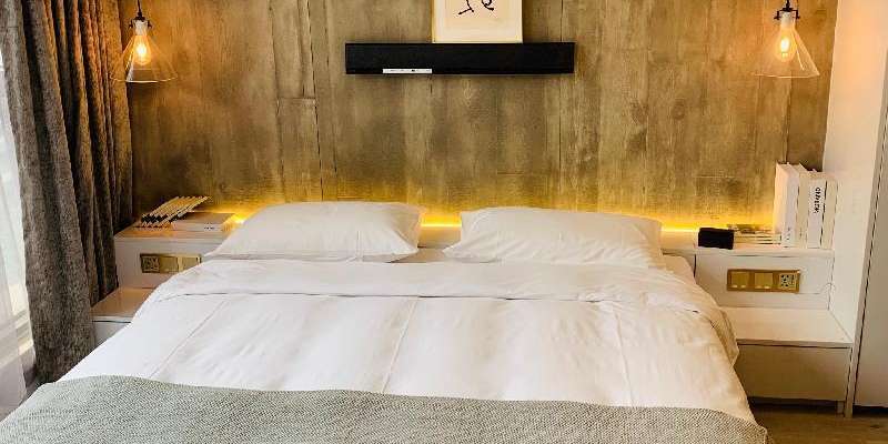 room_0c1ef37e-54f0-4021-aebf-aa73a5d08d6e.jpg