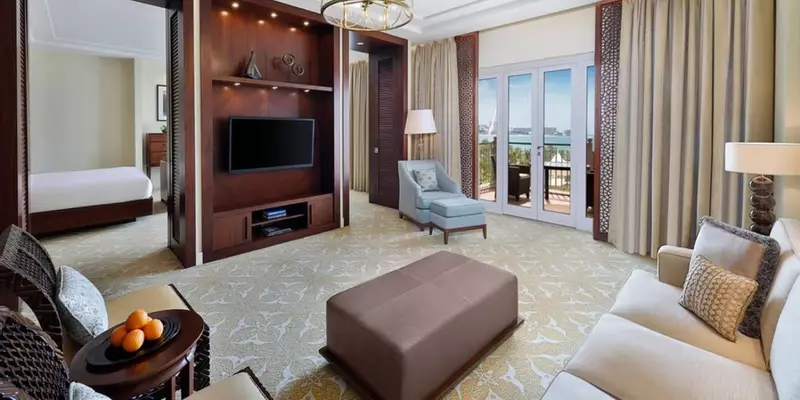 room_77c78eda-5ce2-4c13-8286-36440e26dde3