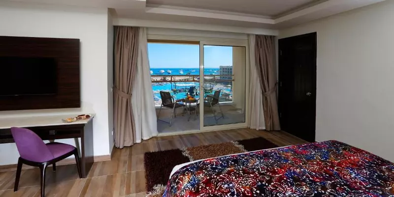 room_6cd5b1c3-18a8-401c-86f8-ddee3b26ab85