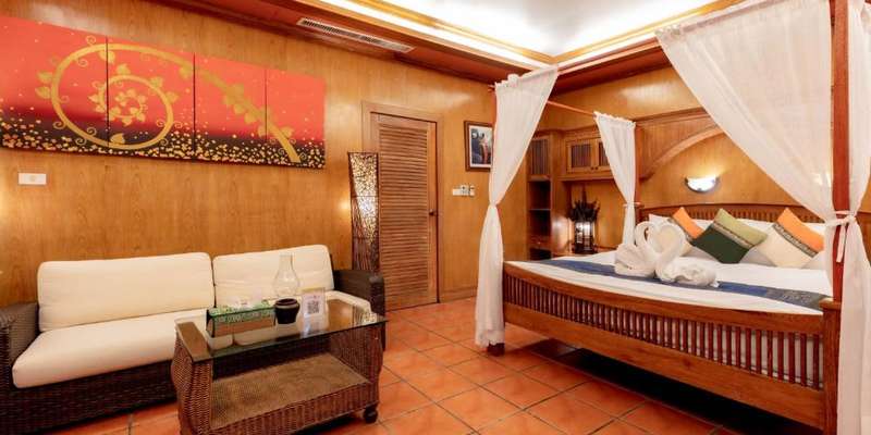 room_c556d9ae-e801-4e98-9cbe-365004f9d884