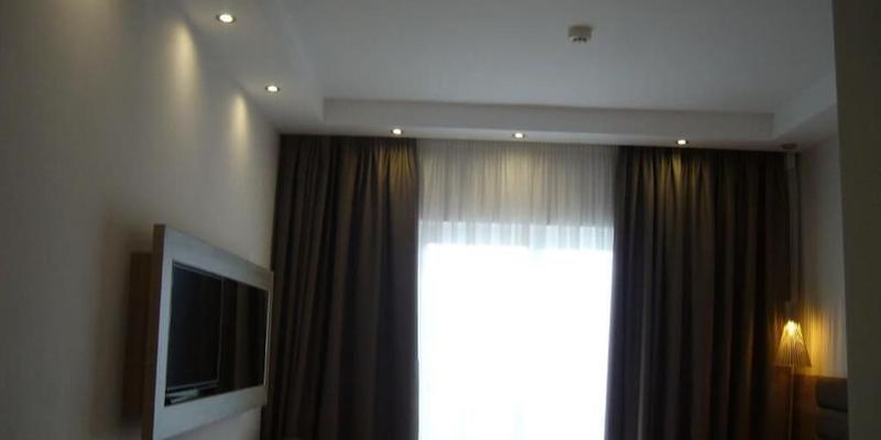 room_75ca95e2-0d45-416c-bedc-40be71cf3cc2.jpg
