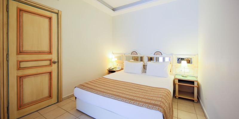 room_c1b307e9-c384-46a2-b98e-6745ccf94abb