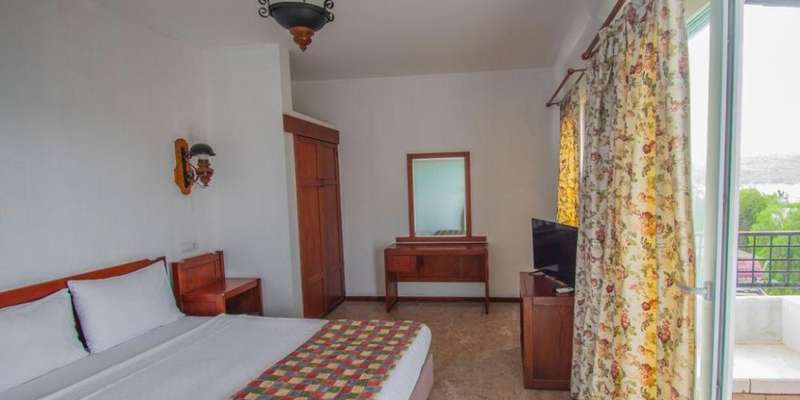 room_88e6cd9a-dd2e-4579-9f32-7ea29df0209e