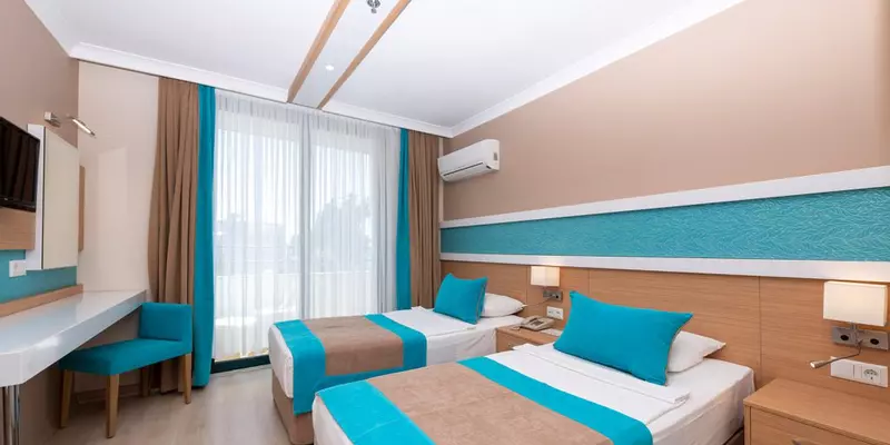 room_2e51eae3-2f7c-4223-80b5-f55920b6e2c0