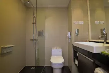 room_5e7e5eb7-089a-4500-8b61-f7f4d092d2bb.jpg