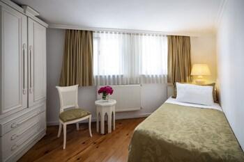 room_090da900-4364-4534-888d-57bb029f0c78.jpg