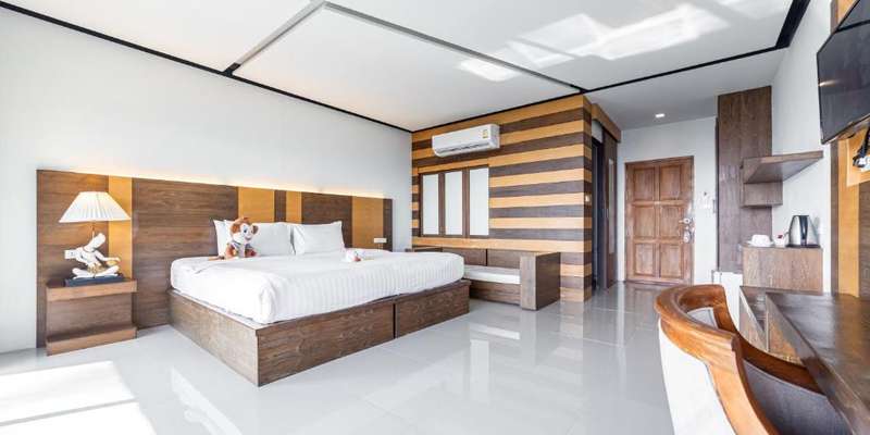 room_dcc9dbe4-9c08-4f9c-993f-36c3fa9e7696