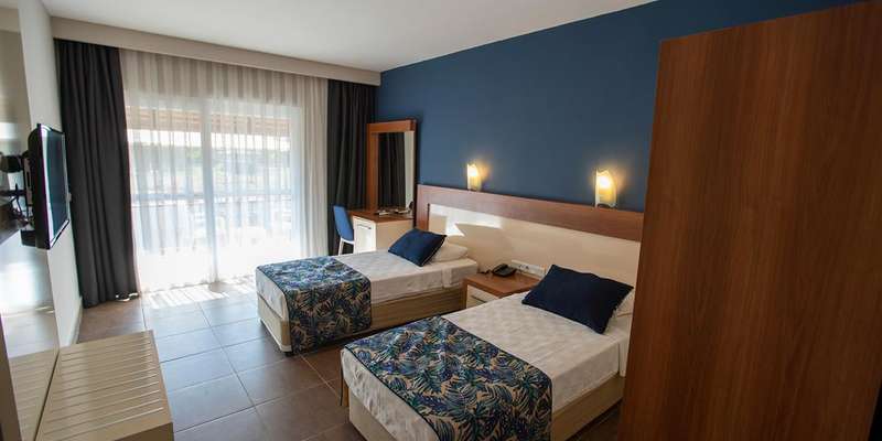 room_c69c8472-2d28-40fb-b34d-ede213c4c244