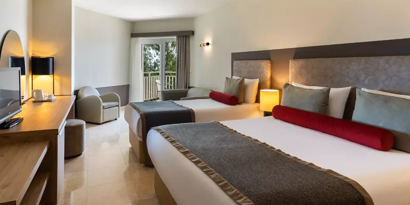 room_fcb9bcc6-f6ed-48bf-81a1-2d2c888f5508