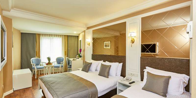 room_8b4cc563-4d1a-4265-97ef-40d951178b23