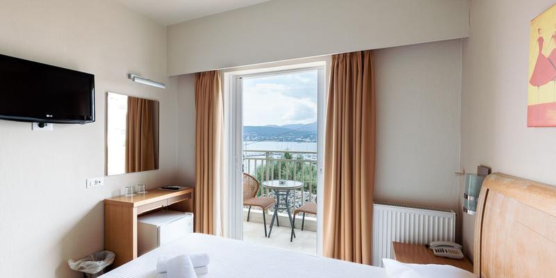 room_f12eaa8c-cba6-4dd3-93fe-400761caadac.jpg
