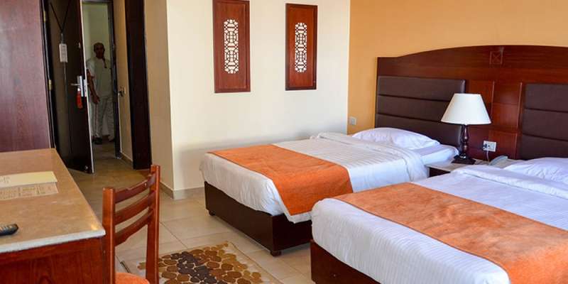 room_112b3831-fc8c-4c55-9d07-781c7e620c3e