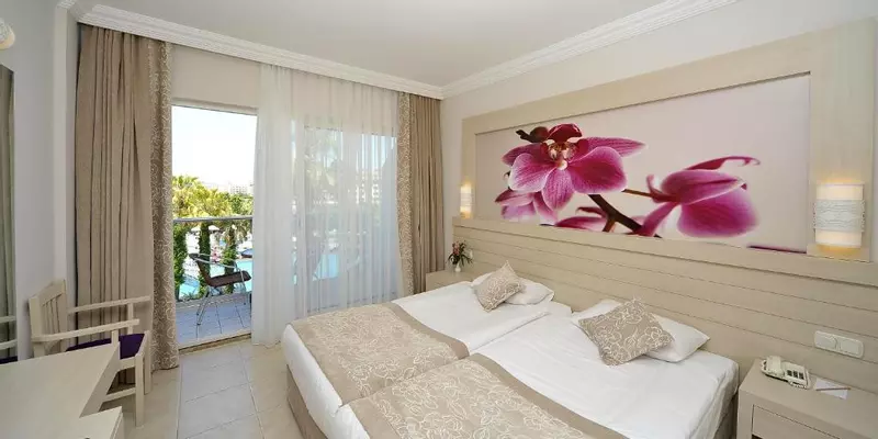room_db2fd262-e6f1-4e0c-9f53-8ef0c82dd3bd.jpg