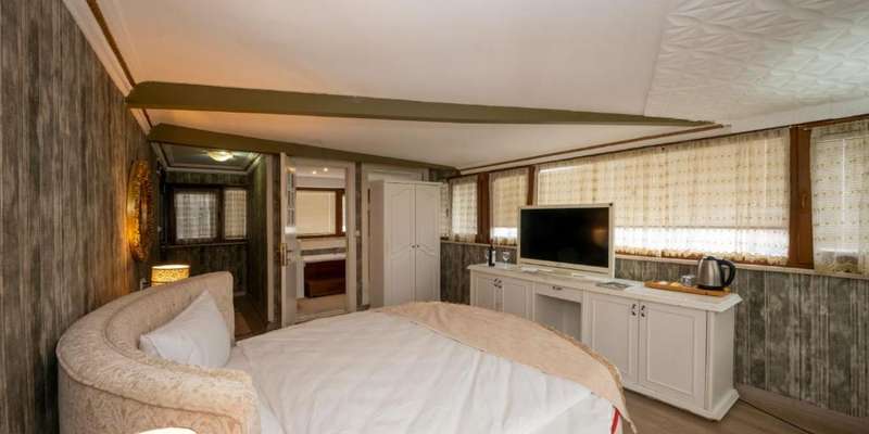 room_12b2eb3f-bf7c-4b0a-873f-6084acf63f36.jpg