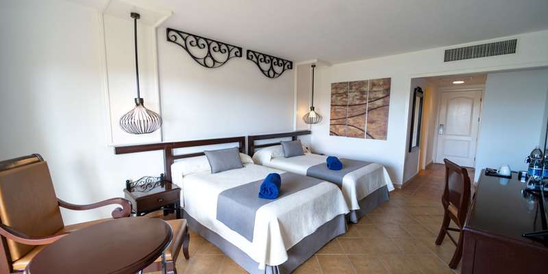 room_b71feb0b-e2fc-42c0-951d-1bb839f759aa