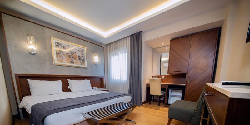 room_a3cdef18-b3ac-445e-beab-9c7a870637c9
